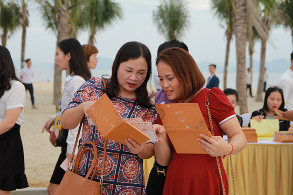 Shophouse bên bờ biển Bãi Cháy hấp dẫn giới đầu tư