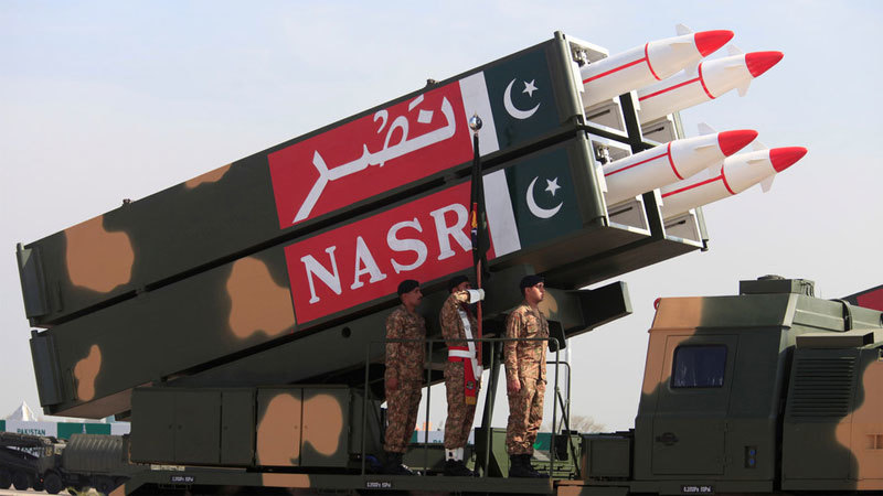 Pakistan thẳng thừng đe ai bênh Ấn Độ sẽ 'hứng tên lửa'
