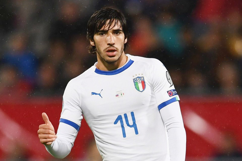 MU vung 40 triệu bảng chiêu mộ 