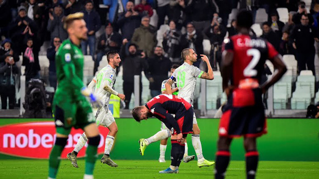 Kết quả Juventus vs Genoa: Ronaldo hóa người hùng, Lão bà có 3 điểm