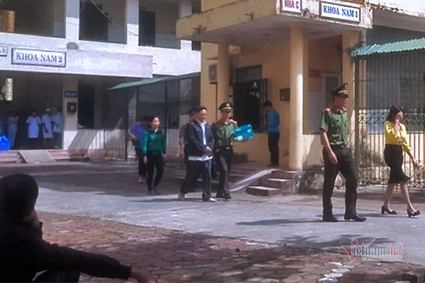 Bắt vợ Giám đốc BV Tâm thần Thanh Hóa cùng 2 trưởng khoa