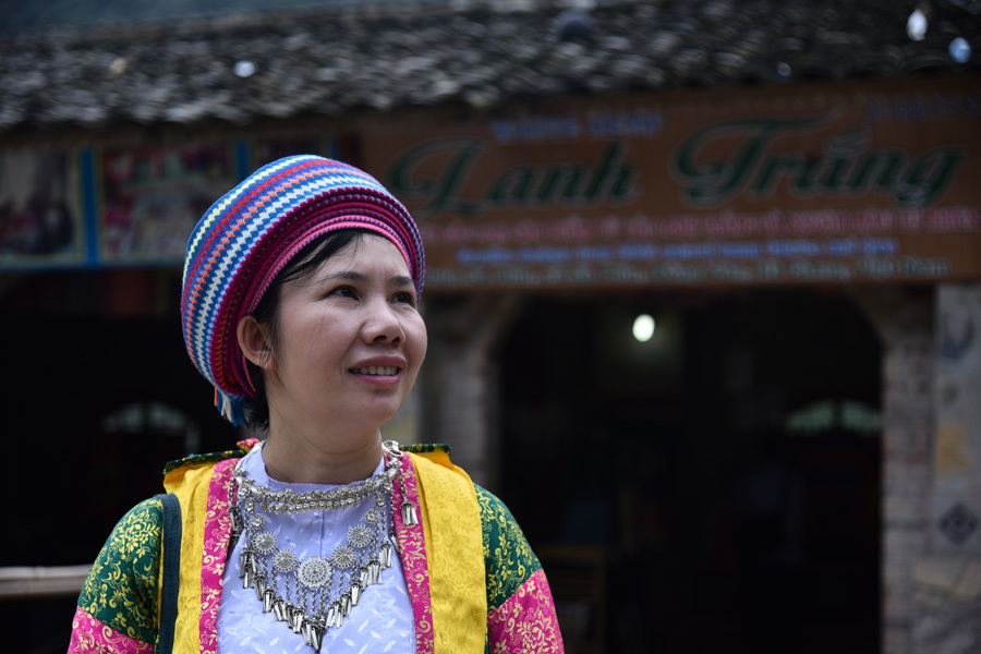 Phụ nữ dân tộc Mông đổi đời nhờ Hợp tác xã Lanh Trắng