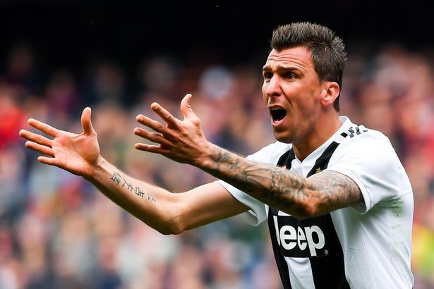 Juventus mời MU mua Mandzukic giá 'rẻ như cho'