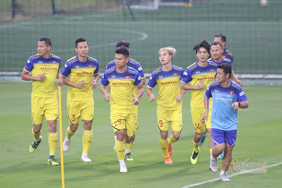 Coach Park chooses players for World Cup qualifiers in UAE