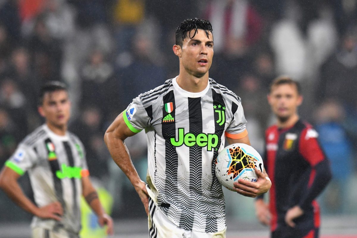 Quả 11m cứu Juventus của Ronaldo bị đưa lên Thượng viện Italia