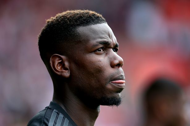 Pogba: Paul Pogba - tiền vệ của Manchester United, được xem là một trong những cầu thủ tài năng nhất và đắt giá nhất ở thế giới bóng đá. Xem hình ảnh của anh ta để cảm nhận được sức mạnh, tốc độ và kỹ năng lĩnh hội bóng đá xuất sắc của anh. (Translation: Paul Pogba - the midfielder of Manchester United, is considered one of the most talented and expensive football players in the world. Watch his images to feel his strength, speed, and outstanding football skills.)