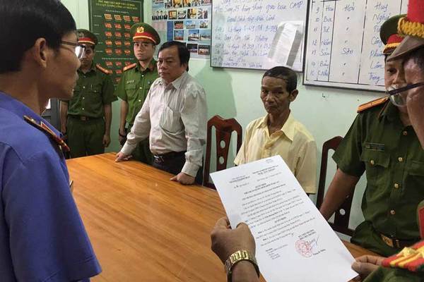 Cách chức hàng loạt cán bộ do sai phạm về quản lý đất đai ở Bình Thuận