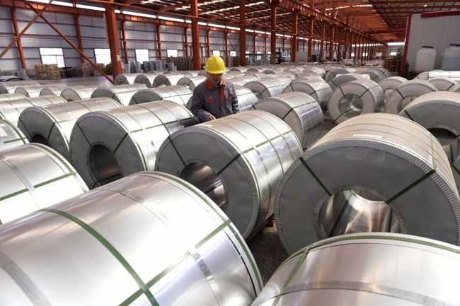 Vietnam customs permits firm to handle huge aluminum stockpile