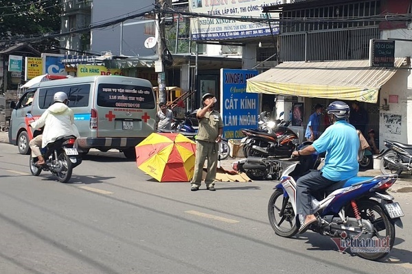 Cô gái 20 tuổi bị xe tải cán chết trên phố Sài Gòn