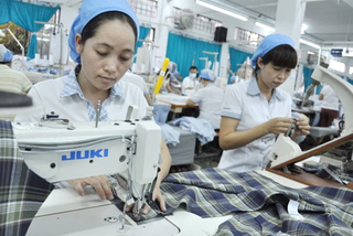 Vietnamese textile and garment firms aggressively seeking more orders
