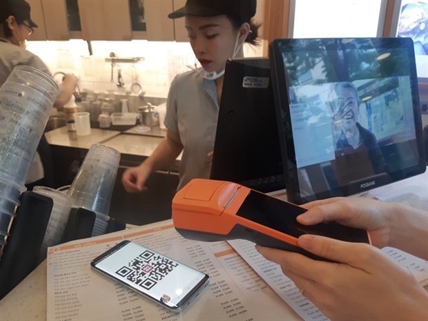 Costly investment required to entice Vietnamese QR code users