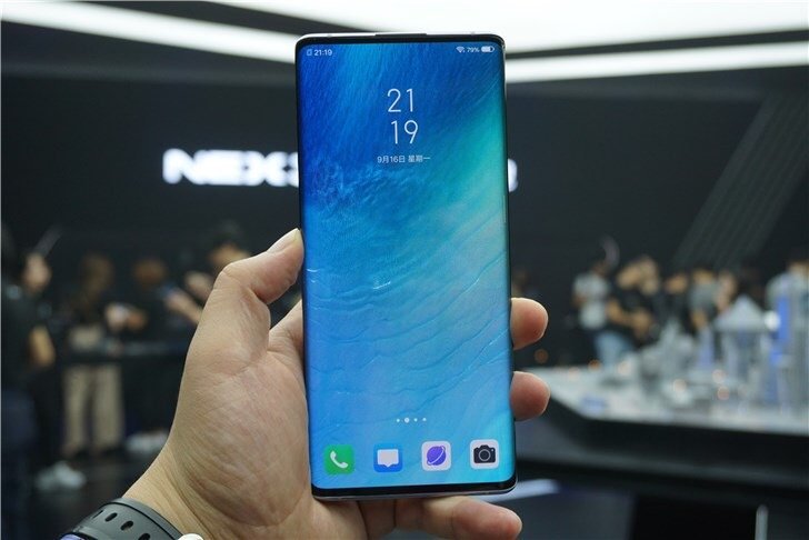 10 smartphone Android mạnh nhất hiện nay gồm những flagship nào?