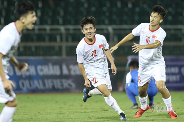 HLV Philippe Troussier tiếc vì U19 Việt Nam thắng Mông Cổ... hơi ít