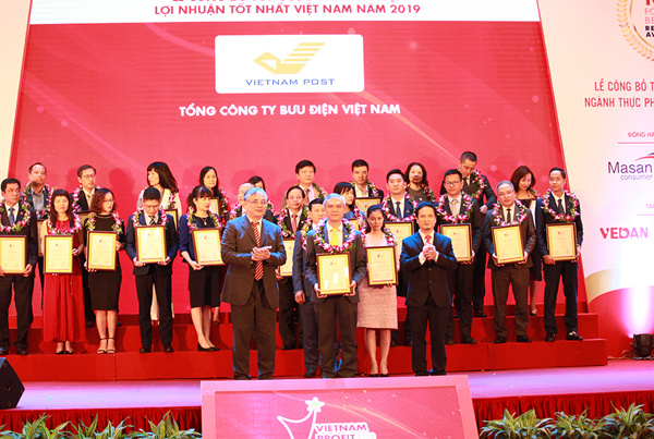 Bưu điện Việt Nam dẫn đầu Top 500 VNR ngành bưu chính chuyển phát