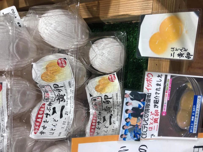 Trứng gà sinh đôi 'cháy' hàng vì khách Việt săn lùng tẩm bổ