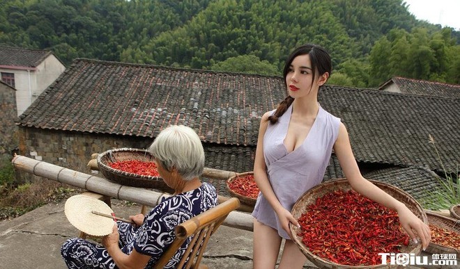 Những hot girl Trung Quốc bị tẩy chay vì ảnh phản cảm