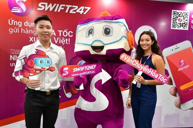 Vietnamese student in UK establishes super express delivery service