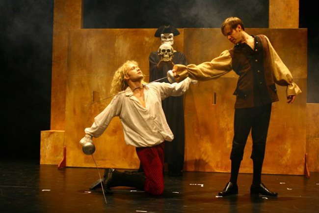 European director stages Shakespeare’s play in Hanoi