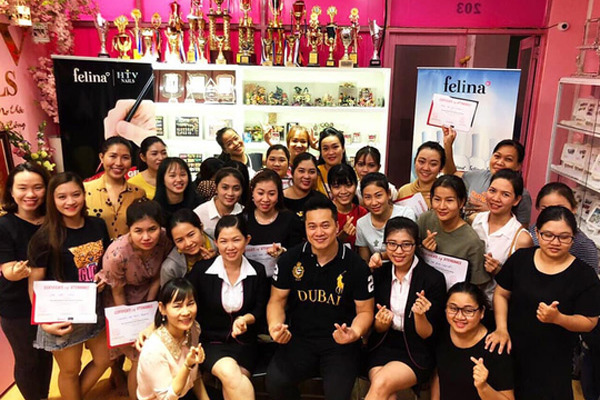 Cùng Felina gặp gỡ Zhuang Johnson - nghệ sĩ vẽ nail đẳng cấp quốc tế