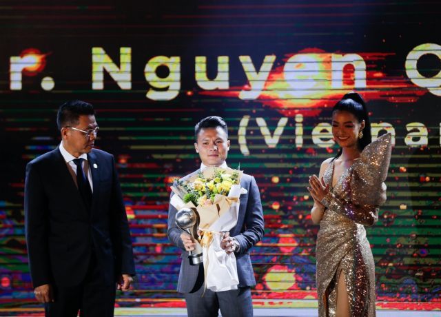 Vietnam wins big at AFF Awards
