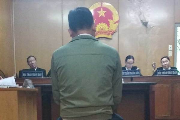 Gài mua ô tô thanh lý, cựu cảnh sát chiếm đoạt nửa tỷ nhận kết đắng