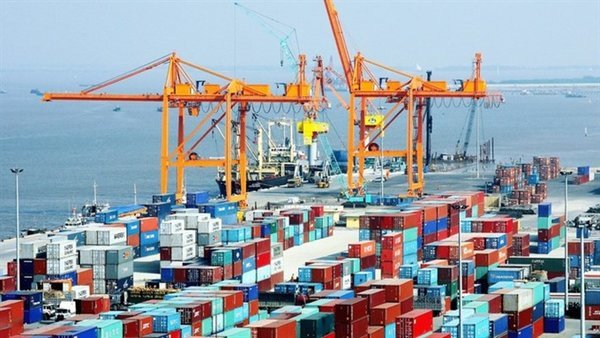 Vietnam sees US$9 billion trade surplus in Jan-Oct