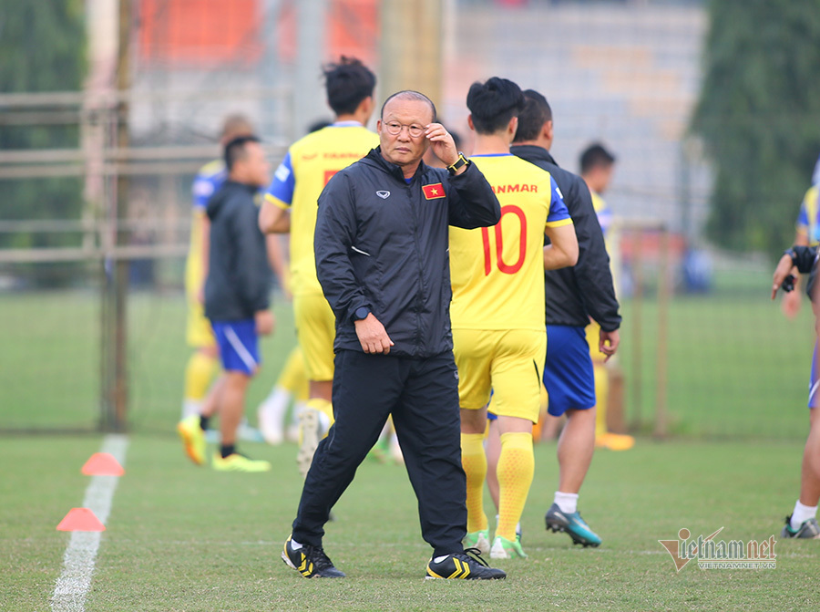 Thầy Park cài 