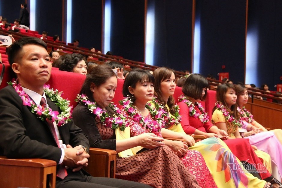 Hà Nội tuyên dương các nhà giáo mẫu mực tiêu biểu năm 2019
