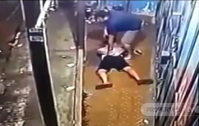 Bị bắt nhầm khi đang câu trộm Wi-Fi hàng xóm để chơi game