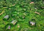 Ngôi làng bỏ hoang hóa xứ sở cổ tích ở Trung Quốc