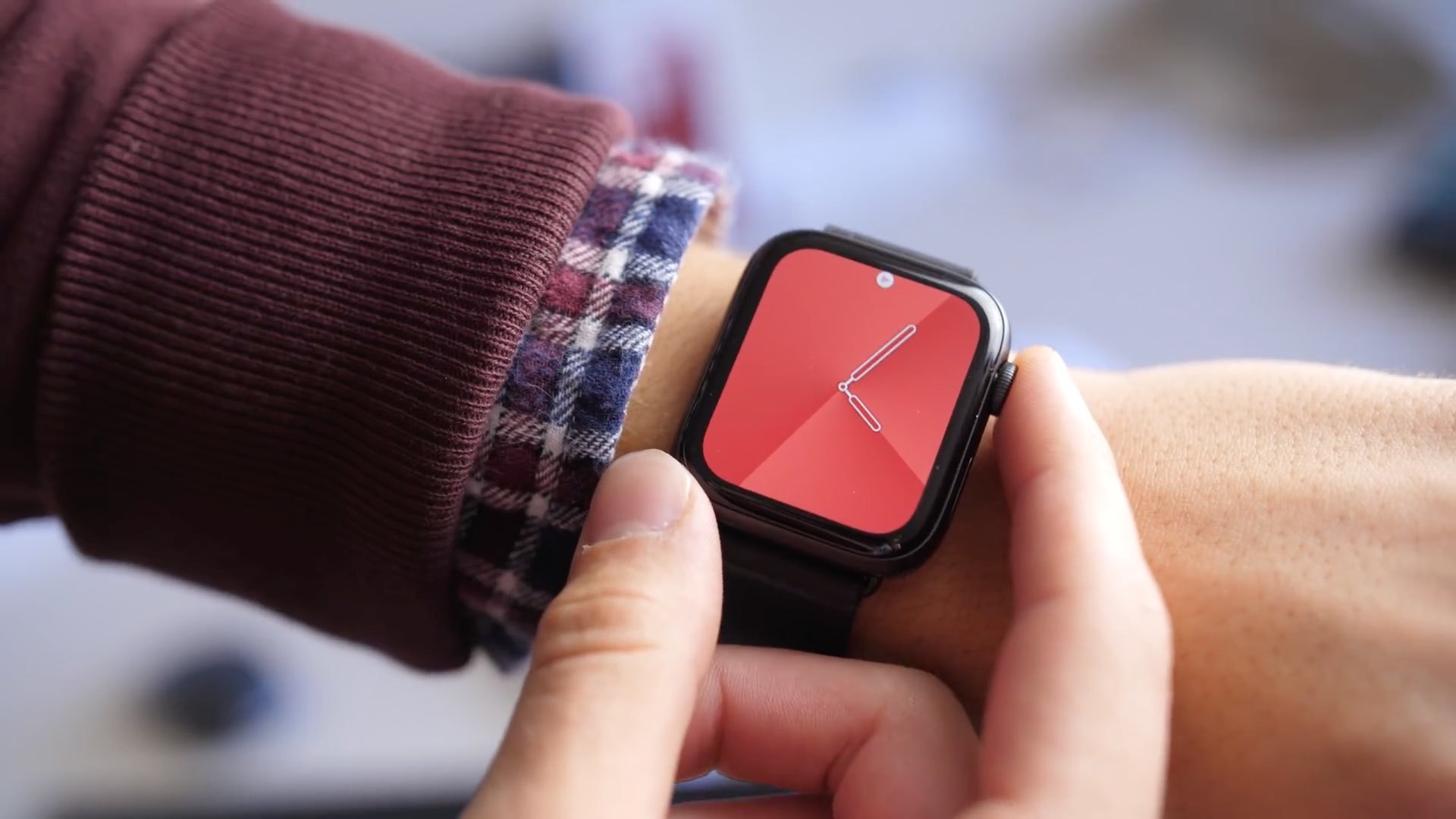 Apple Watch Series 6 sẽ dùng màn hình tinh thể lỏng?