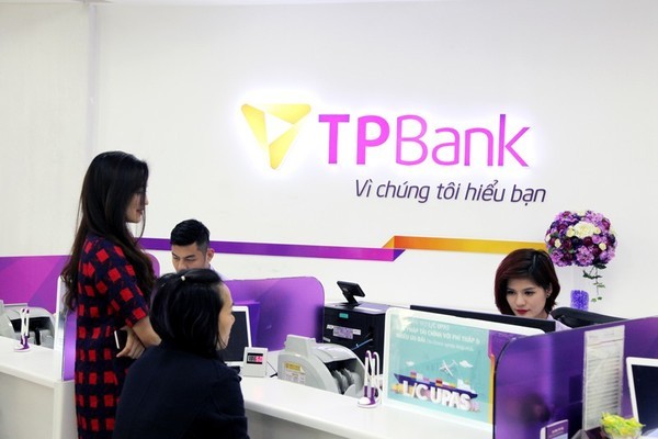 Phó Giám đốc chi nhánh ngân hàng chiếm đoạt 5 sổ tiết kiệm tiền tỷ