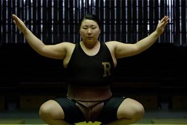 Bị coi là 'dơ bẩn', nữ võ sĩ sumo số 1 Nhật Bản chật vật với sự nghiệp
