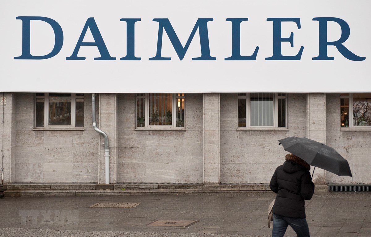 Hãng xe sang Daimler cắt giảm 1 tỷ Euro chi phí nhân công
