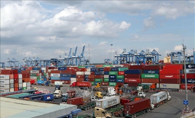 HCM City Customs dept&nbsp;reduces&nbsp;number of port procedures to ease congestion