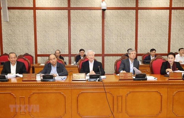 Politburo examine development of Hue, Buon Ma Thuot cities