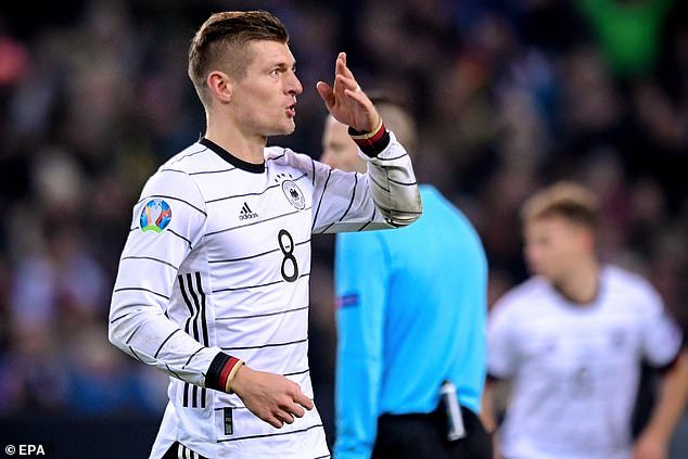 Toni Kroos lập cú đúp, Đức chính thức giành vé dự EURO 2020