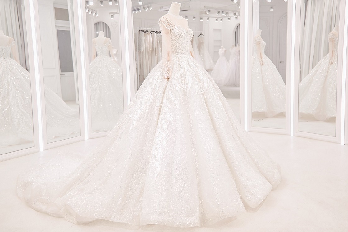 11+ mẫu váy cưới công chúa hoàng gia mọi nàng dâu mê đắm - Nicole Bridal