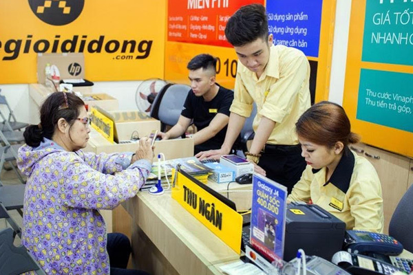 Việt Nam đã tự sản xuất điện thoại thông minh, tại sao họ vẫn chưa bán được?
