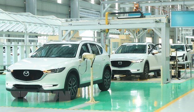 Vietnam to give tax incentives to automobile manufacturers, electric car imports