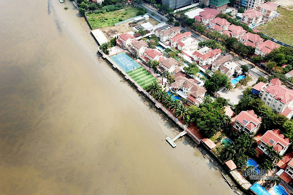 Hành lang bảo vệ sông Sài Gòn ở Thảo Điền bị giới nhà giàu “độc chiếm” ra sao?