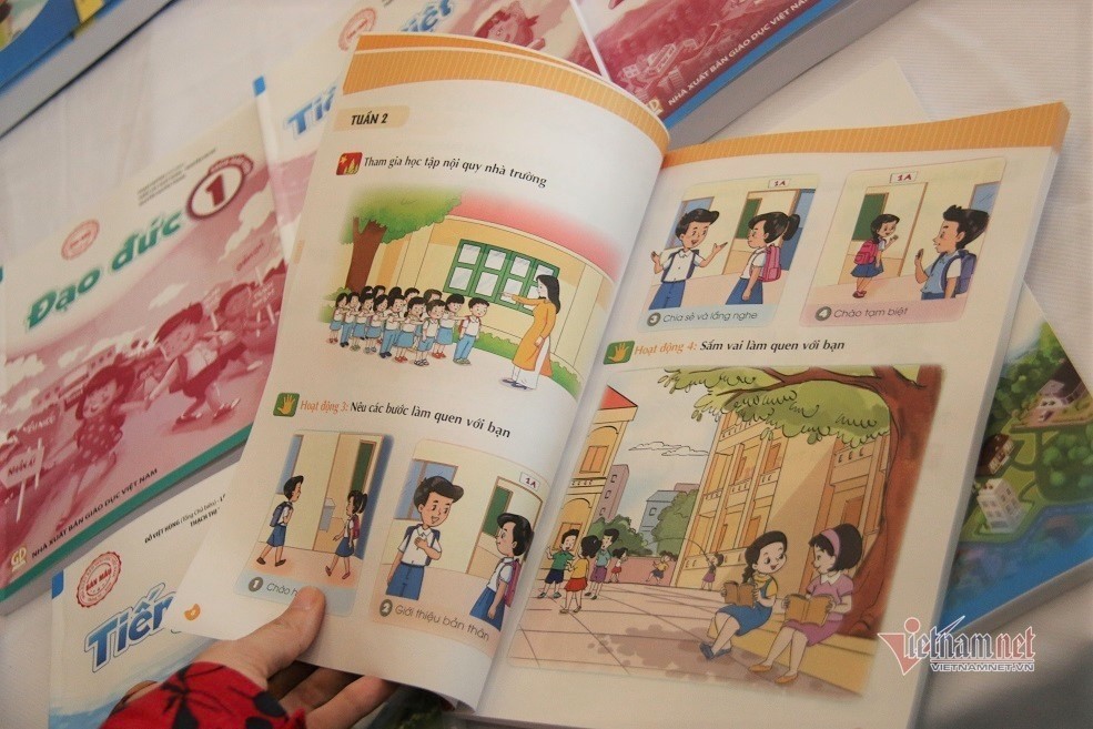 Nghe VietNamNet: Bộ Giáo dục công bố các bộ sách giáo khoa lớp 1 mới vào ngày 22/11
