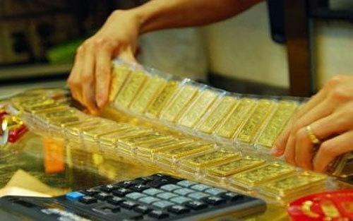 Nghe VietNamNet: Giá vàng hôm nay 21/11, bất ngờ biến động mạnh