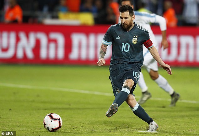 Kết quả Argentina vs Uruguay: Messi giải cứu Albiceleste phút cuối