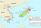 Typhoon Kalmaegi moves into the East Sea