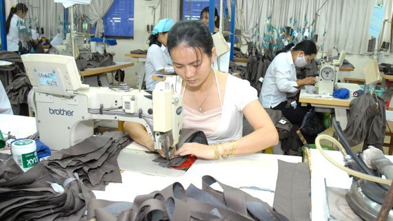 Garment, textile industry gradually loses its advantages