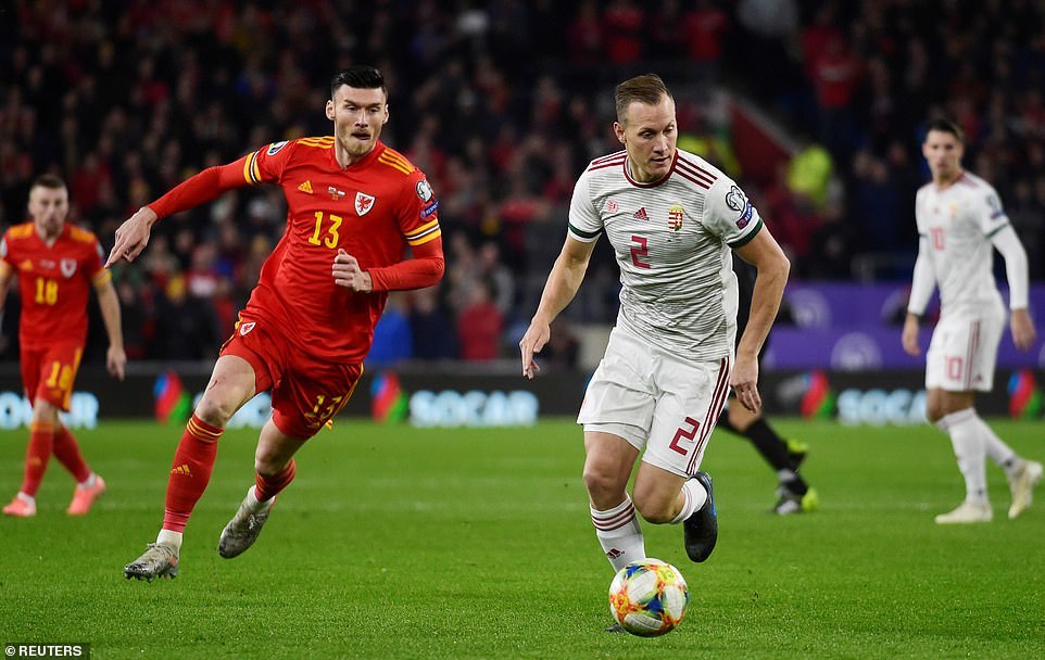 Ramsey chói sáng, Giggs đoạt vé dự EURO 2020 cùng xứ Wales