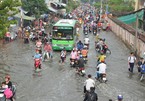 HCM City struggles to deal with floods