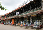 Bat Trang a star of Hanoi craft village tourism