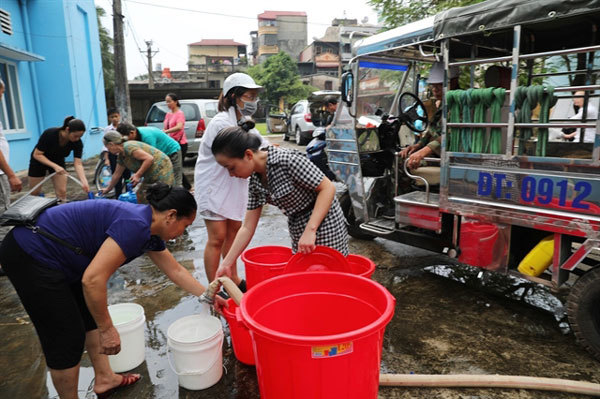 Clean water petition in Hanoi